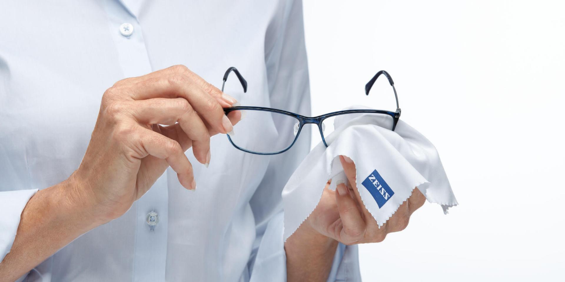 Comment nettoyer ses lunettes - Lunettes Originales